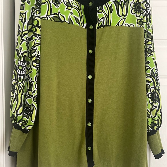 Bob Mackie Green and Black Blouse - Picture 6 of 6